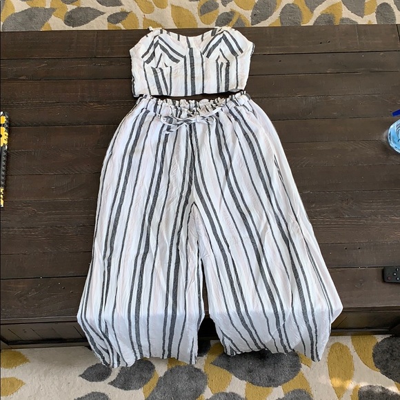 Two Piece Jump Suit - Picture 3 of 7